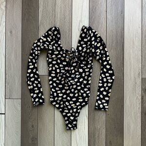 Volcom Women’s Ur A Daisy Long Sleeve One Piece Swimsuit | Size: Xtra Small